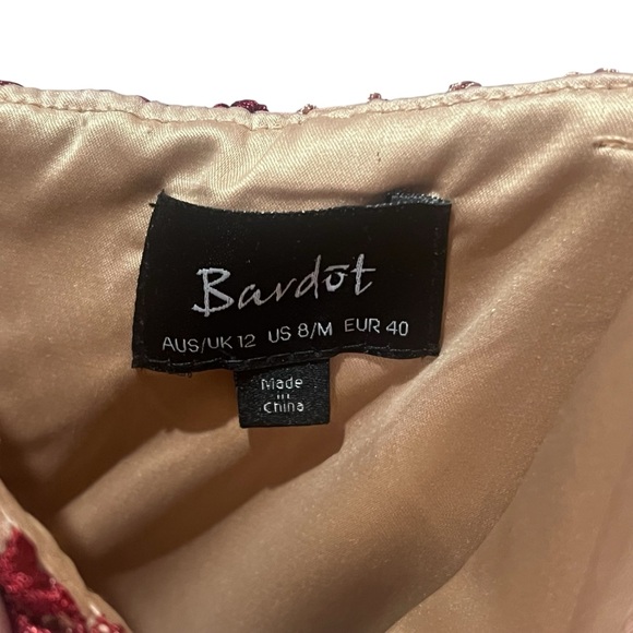 Bardot Burgundy and Beige Lace Overlay Sheath Dress Size 8 - Picture 4 of 7